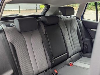 Skoda Enyaq 62kWh 60 Nav Loft Auto 5dr