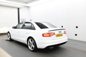 Audi A4 2.0 TDI Black Edition Plus Multitronic Euro 5 (s/s) 4dr