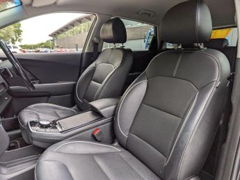 Kia Niro 64kWh First Edition Auto 5dr