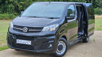 Vauxhall Vivaro 2.0 Turbo D 3100 Dynamic Crew Van L2 H1 Euro 6 (s/s) 6dr