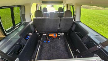 Volkswagen Caddy Maxi Life 2.0 TDI BlueMotion Tech DSG Euro 6 (s/s) 5dr