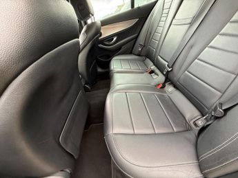 Mercedes-Benz E Class 2.0 E220d SE Saloon 4dr Diesel G-Tronic+ Euro 6 (s/s) (194 ps)