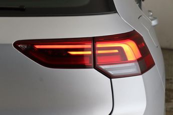 Volkswagen Golf 2.0 TDI Life Euro 6 (s/s) 5dr
