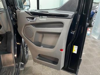 Ford Transit Custom 2.0 320 EcoBlue Limited Crew Van Auto L2 H1 Euro 6 (s/s) 5dr (6 