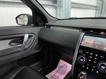 Land Rover Discovery Sport 2.0 D165 MHEV R-Dynamic SE Auto 4WD Euro 6 (s/s) 5dr