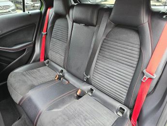 Mercedes-Benz A Class 2.0 A250 AMG (Premium) 7G-DCT Euro 6 (s/s) 5dr