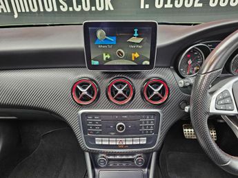 Mercedes-Benz A Class 2.0 A250 AMG (Premium) 7G-DCT Euro 6 (s/s) 5dr