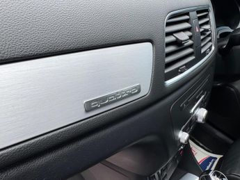 Audi Q3 2.0 TDI S line S Tronic quattro Euro 5 (s/s) 5dr