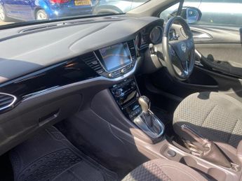 Vauxhall Astra 1.4i Turbo SRi Nav Auto Euro 6 (s/s) 5dr