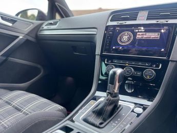 Volkswagen Golf 2.0 TDI GTD BlueLine DSG Euro 6 (s/s) 5dr
