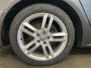 Audi A6 Saloon 2.0 TDI ultra S line S Tronic Euro 6 (s/s) 4dr