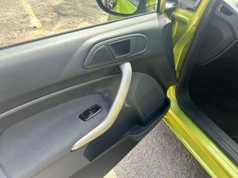 Ford Fiesta 1.4 Zetec 5dr