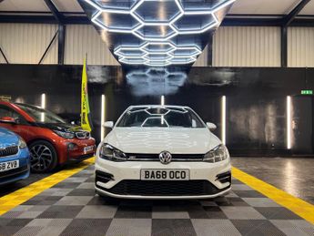 Volkswagen Golf TDi 2.0 TDI R-Line DSG Euro 6 (s/s) 5dr