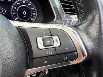 Volkswagen Tiguan 2.0 TDI BlueMotion Tech R-Line DSG 4Motion Euro 6 (s/s) 5dr
