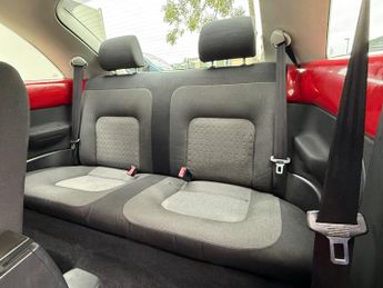 Volkswagen Beetle 1.4 16V Luna Euro 4 3dr