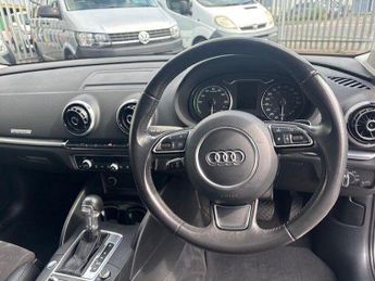 Audi A3 1.4 TFSI e-tron Sportback e-S Tronic Euro 6 5dr 8.8kWh