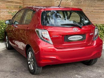 TOYOTA YARIS 1.33 Dual VVT-i Icon Plus Hatchback 5dr Petrol Multidrive S Euro