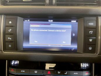 Jaguar XF 2.0d R-Sport Auto Euro 6 (s/s) 4dr