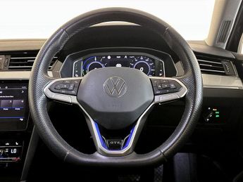 Volkswagen Passat 1.4 TSI 13kWh GTE Advance DSG Euro 6 (s/s) 5dr