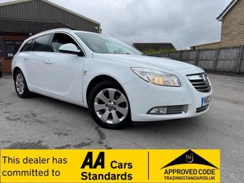 Vauxhall Insignia 2.0 CDTi ecoFLEX SRi Nav Sports Tourer Euro 5 (s/s) 5dr