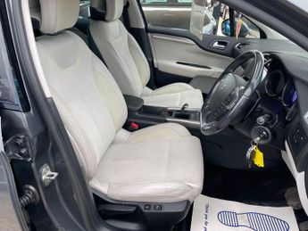 Citroen C4 1.6 e-HDi Airdream Exclusive EGS6 Euro 5 (s/s) 5dr