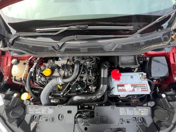 Renault Captur 1.2 TCe ENERGY Signature Nav Auto Euro 6 (s/s) 5dr