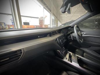 Audi E-Tron BLACK EDITION 55 QUAT