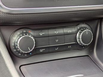 Mercedes-Benz A Class 1.5 A180 CDI SE 7G-DCT Euro 5 (s/s) 5dr