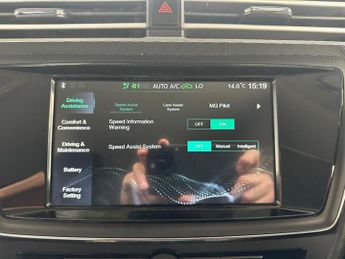 MG MG5 61.1kWh Exclusive Long Range Auto 5dr