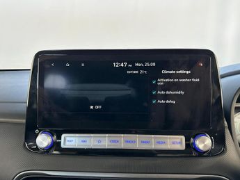 Hyundai KONA 64kWh Premium Auto 5dr (10.5kW Charger)