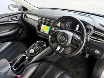 MG MG5 61.1kWh Exclusive Long Range Auto 5dr