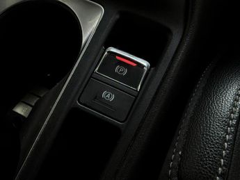 MG MG5 61.1kWh Exclusive Long Range Auto 5dr
