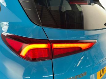 Hyundai KONA 64kWh Ultimate Auto 5dr (10.5kW Charger)