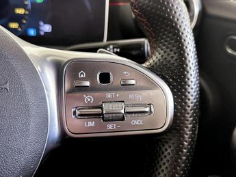 Mercedes-Benz A Class 2.0 A220d AMG Line (Executive) 8G-DCT Euro 6 (s/s) 4dr