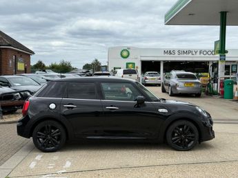 MINI Hatch 2.0 Cooper S Sport Hatchback 5dr Petrol Steptronic Euro 6 (s/s) 