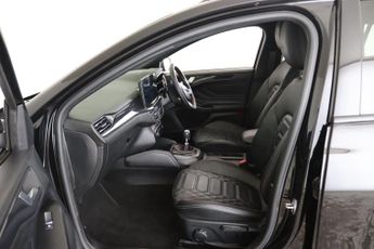 Ford Focus 1.0T EcoBoost ST-Line Vignale Euro 6 (s/s) 5dr