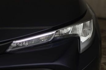 Toyota Corolla 1.8 VVT-h Icon Touring Sports CVT Euro 6 (s/s) 5dr