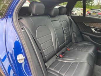 Mercedes-Benz C Class 2.0 C200 AMG Line (Premium Plus) G-Tronic+ Euro 6 (s/s) 5dr