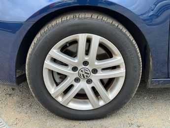 Volkswagen Golf 2.0 TDI SE DSG Euro 5 5dr