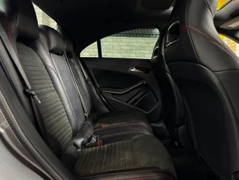 Mercedes-Benz CLA 2.1 CLA220d AMG Line Night Edition (Plus) Coupe 7G-DCT Euro 6 (s