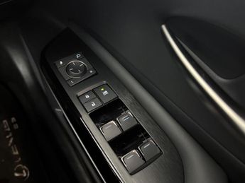 Lexus ES 2.5 300h E-CVT Euro 6 (s/s) 4dr