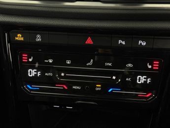 Volkswagen T-Roc 1.5 TSI R-Line DSG Euro 6 (s/s) 5dr