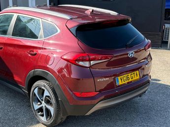 Hyundai TUCSON 2.0 CRDi Premium Auto 4WD Euro 6 5dr