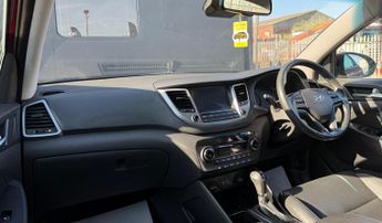 Hyundai TUCSON 2.0 CRDi Premium Auto 4WD Euro 6 5dr