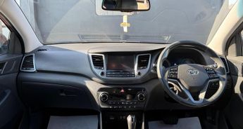 Hyundai TUCSON 2.0 CRDi Premium Auto 4WD Euro 6 5dr