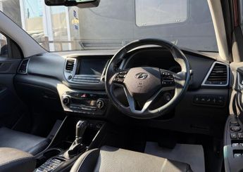 Hyundai TUCSON 2.0 CRDi Premium Auto 4WD Euro 6 5dr