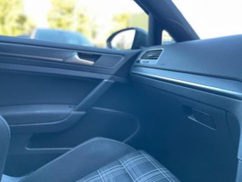 Volkswagen Golf 2.0 TDI GTD DSG Euro 6 (s/s) 5dr