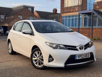 Toyota Auris 1.6 V-Matic Icon Hatchback 5dr Petrol Manual Euro 5 (132 ps)