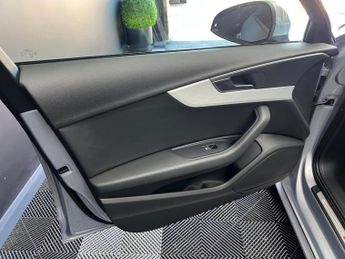 Audi A4 2.0 TDI S line S Tronic quattro Euro 6 (s/s) 4dr