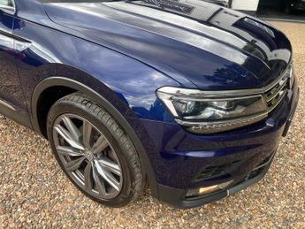 Volkswagen Tiguan 2.0 TSI SEL SUV 5dr Petrol DSG 4Motion Euro 6 (s/s) (230 ps)